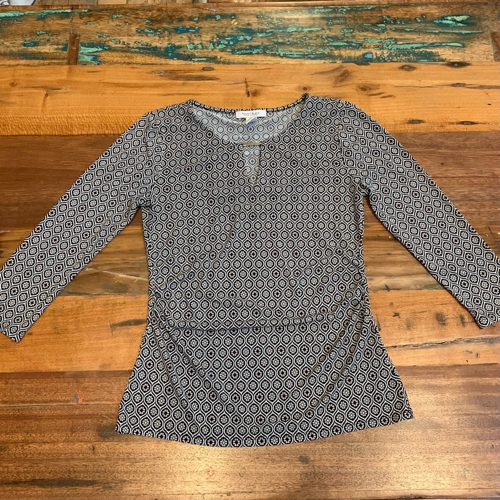 White House | Black Market - Geometric Print 3/4 Sleeve Blouse with Metal Accent